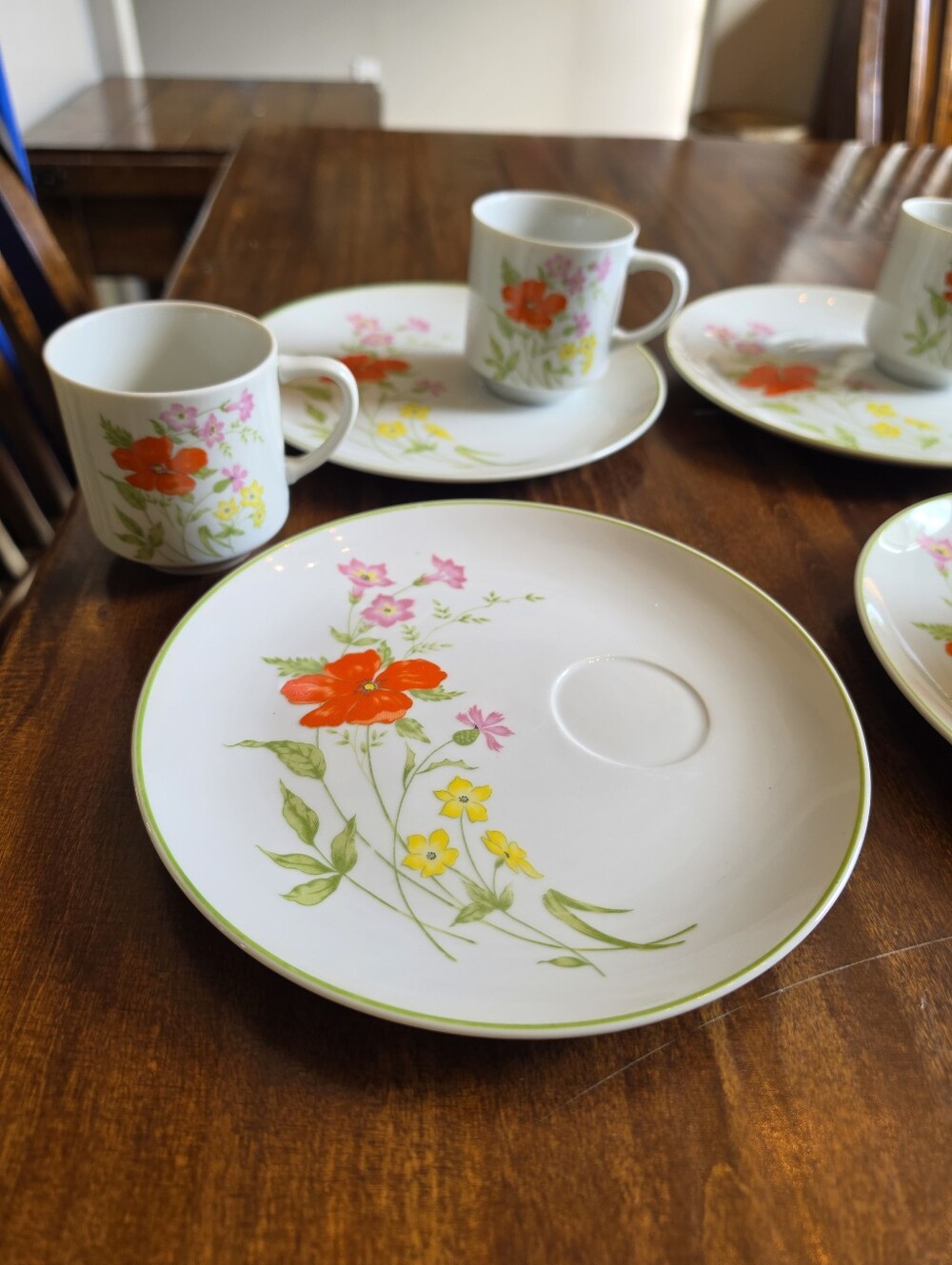 1960s Japanese fine china luncheon/snack set, Tea Set Of 4 - Picture 2 of 8